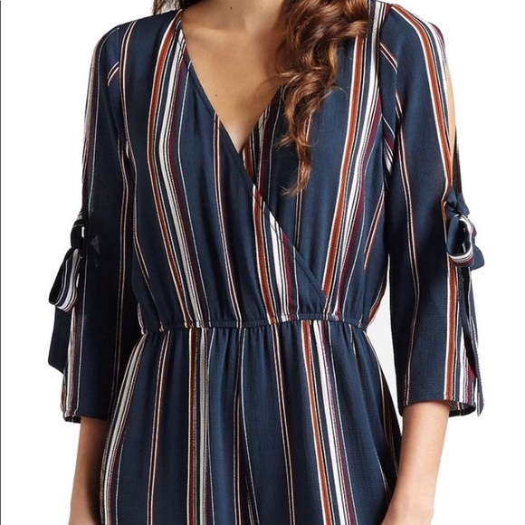 Beautiful Striped Jumpsuit size Medium - Picture 1 of 11